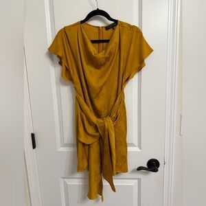 Women’s mustard yellow satin floral mini dress. House of HarlowxRevolve. Size S